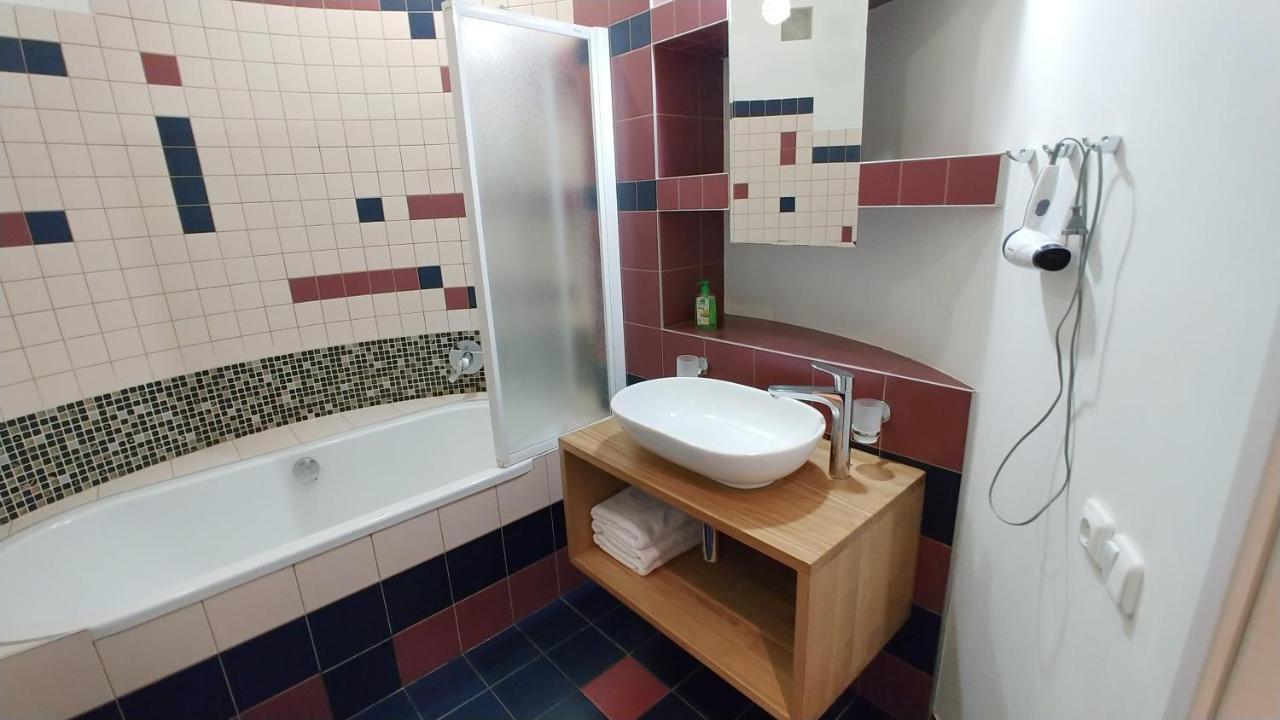 Квартира С Террасой, Крещатик 29, Бессарабка Kiev Extérieur photo