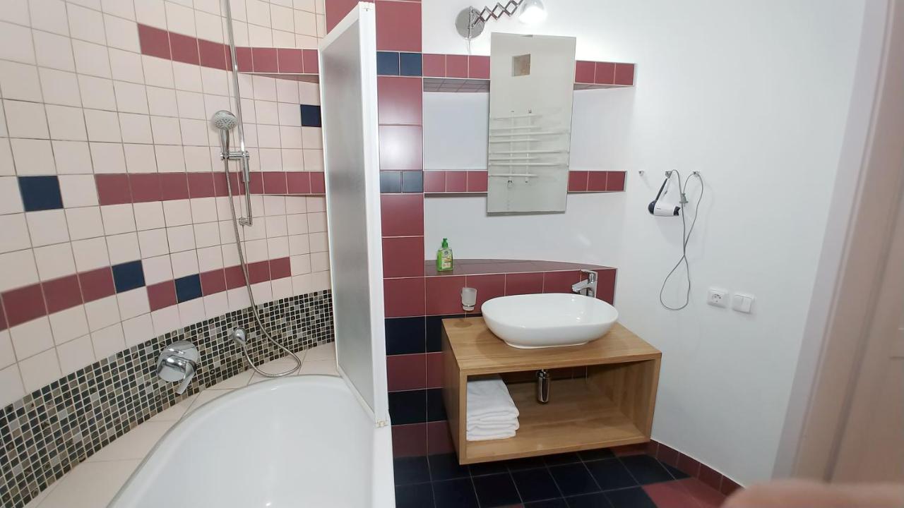 Квартира С Террасой, Крещатик 29, Бессарабка Kiev Extérieur photo